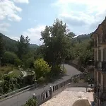 Valentino 3*