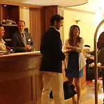 Valentino 3*