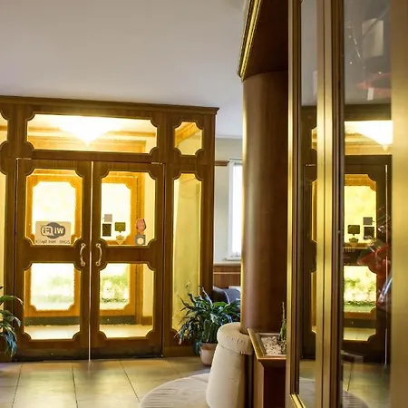 Valentino Hotell 3*