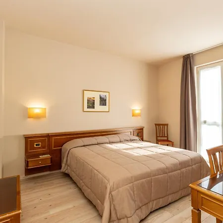 Valentino Hotel 3*