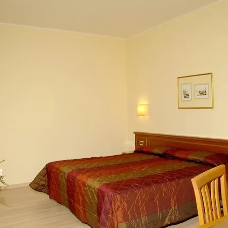 Valentino Hotel