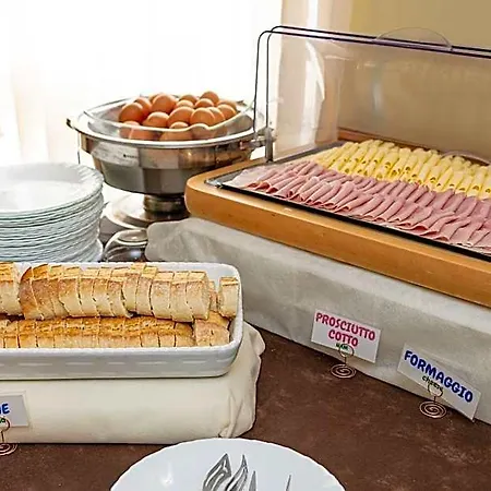 Valentino Hotel 3*