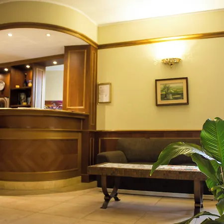 Valentino Hotel