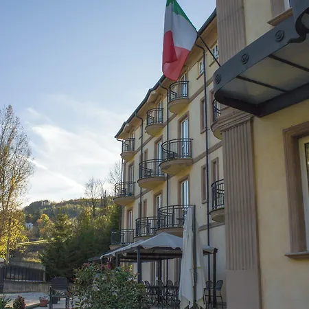 Valentino 3*