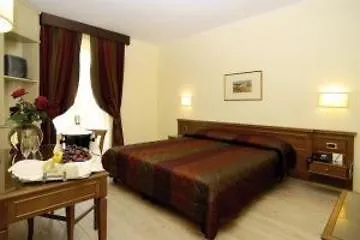 Valentino アックイテルメ